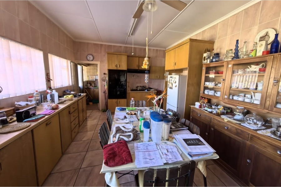 5 Bedroom Property for Sale in Hadison Park Northern Cape